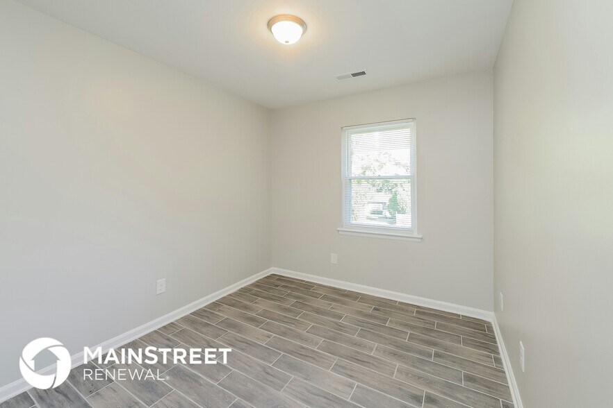 Building Photo - 2857 Hondo Dr