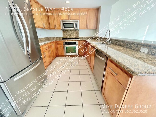 Building Photo - Upgraded 2 Bedroom, 2 Bath, 2 Parking Cond...