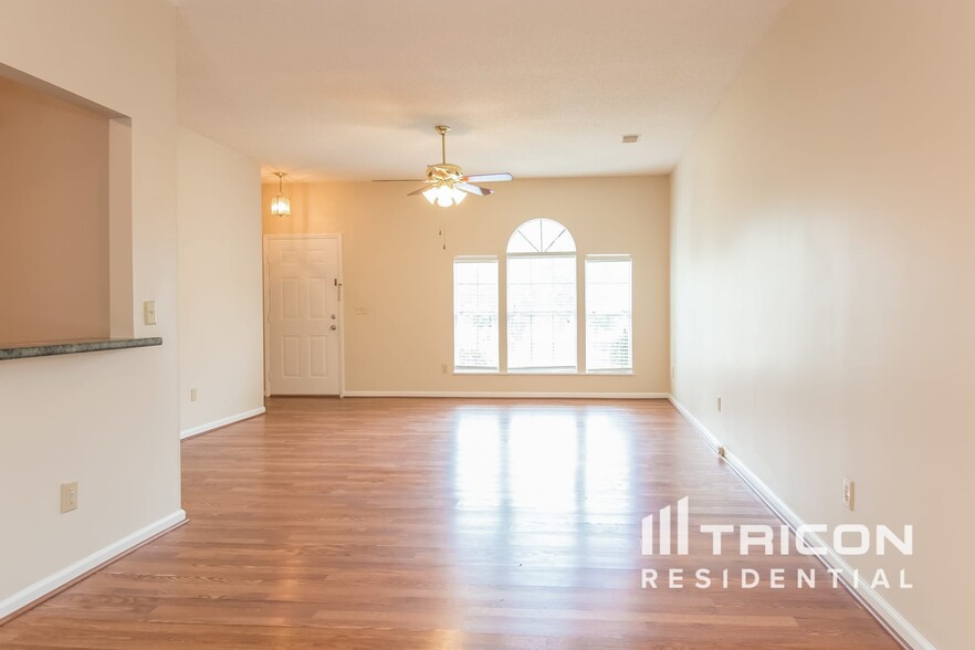 Building Photo - 309 Tendrill Ct