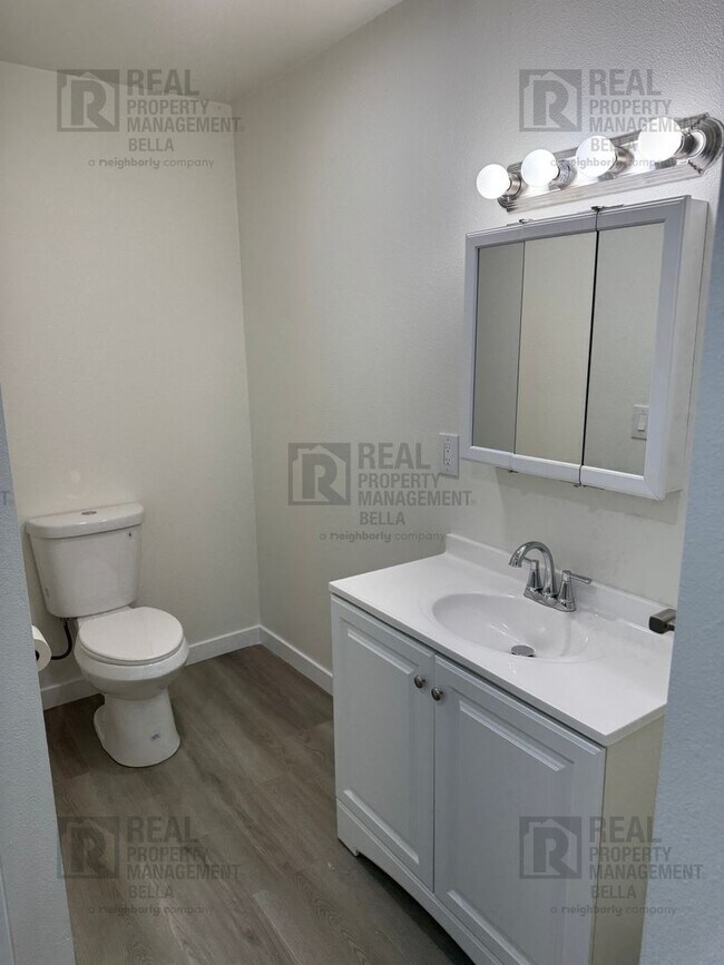 Building Photo - 7BR Single-Story Retreat on 2.7+ Acres – Spacious, Sun-Filled Living in Prime Temecula