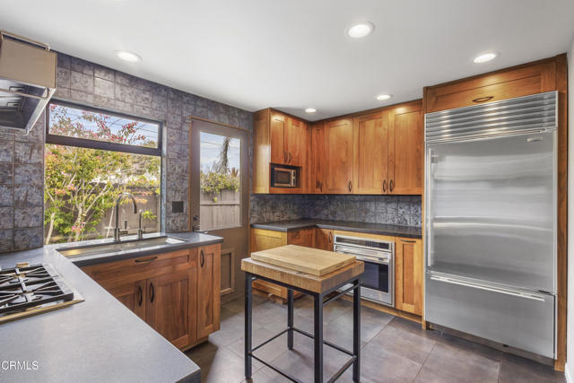 Building Photo - 153 San Fernando Ave