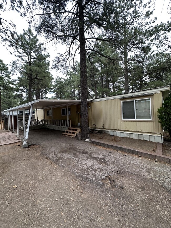 Building Photo - 4486 E Crystal Dr