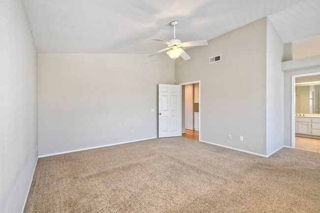 Building Photo - 4636 Doral Ct