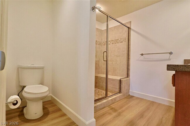 Building Photo - 3181 Pinehurst Dr