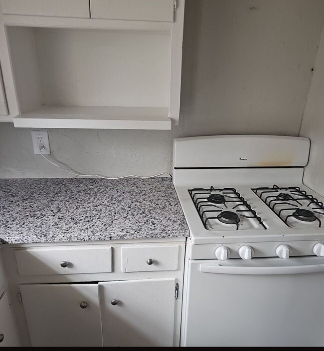 Building Photo - 3 bedroom 2 bath - SE 70th and I-35