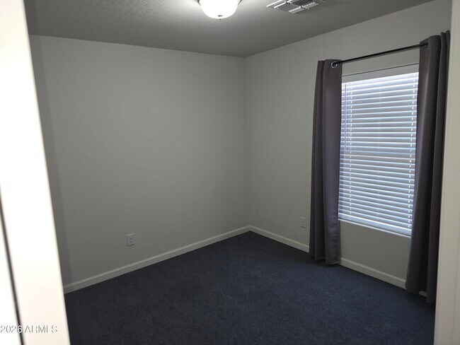 Building Photo - 40 W Cottonwood Ln