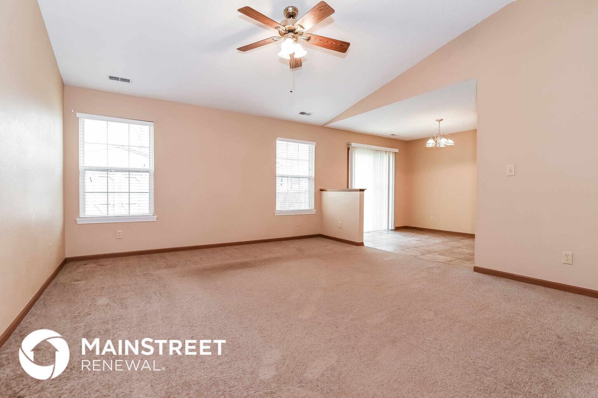 Building Photo - 7485 Grandview Dr