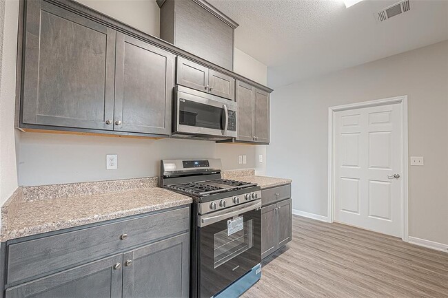 Building Photo - 4813 Palisade Dr