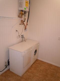 Building Photo - 601 Menaul Blvd NE