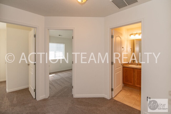 Building Photo - 13533 Venicia Way