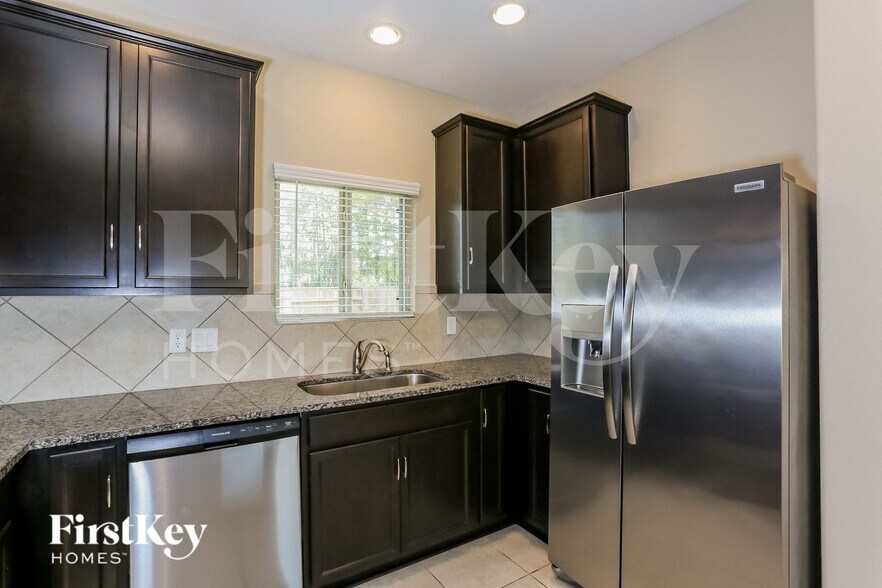 Building Photo - 12934 Crombie Dr