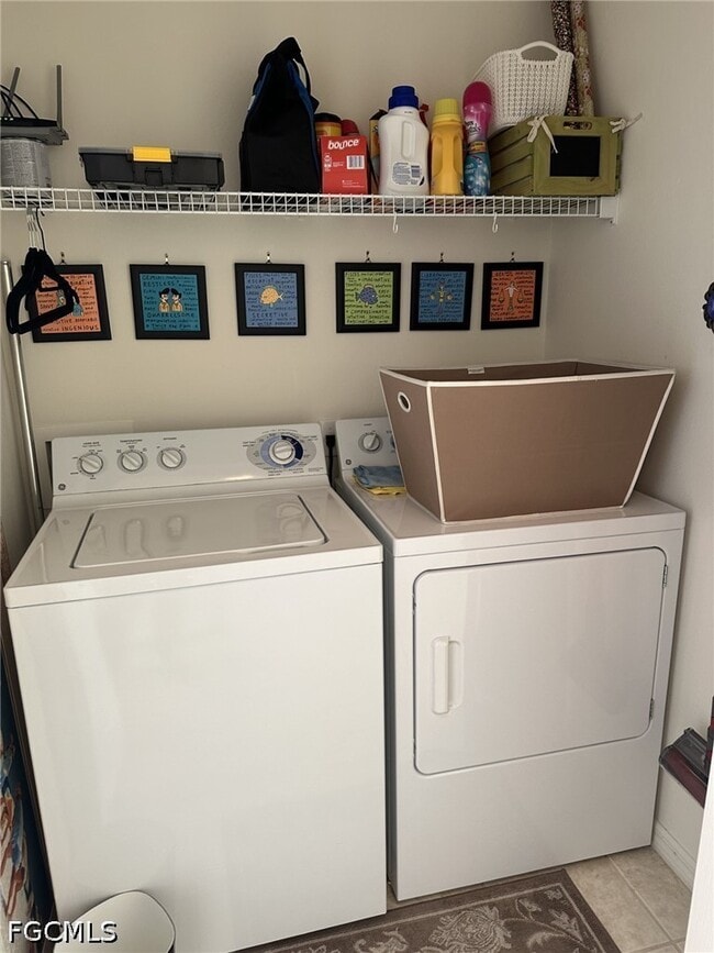 Building Photo - 10361 Butterfly Palm Dr