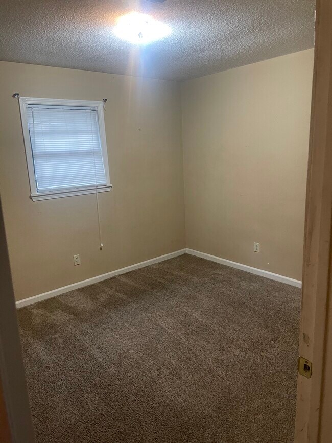 Building Photo - 1721 Chickasawba St