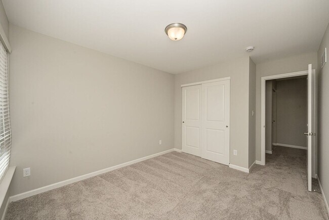 Building Photo - Brand New Construction, 3 bed, 2.5 Bath Townhome