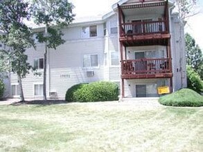 Building Photo - Victoria Crossing - 1 Bedroom - 1 Bathroom Condo (2221-R)