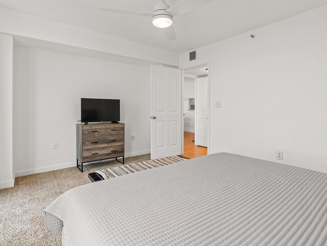 Building Photo - 2870 Pharr Ct S Northwest