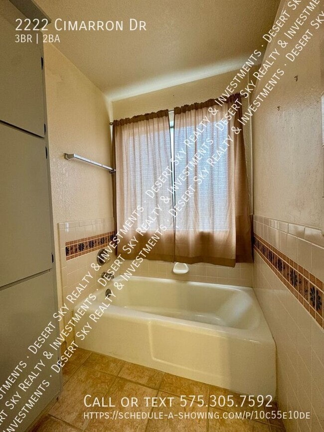 Building Photo - 2222 Cimarron Dr