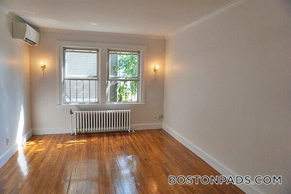 Building Photo - 95 Adams St