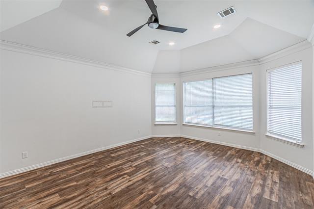 Building Photo - 805 Saratoga Dr