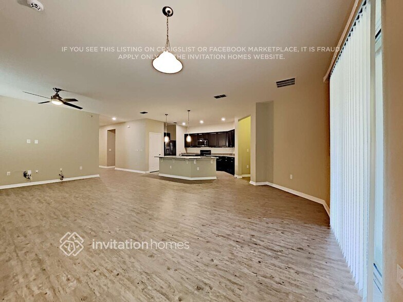 Building Photo - 2316 Avellino Ave