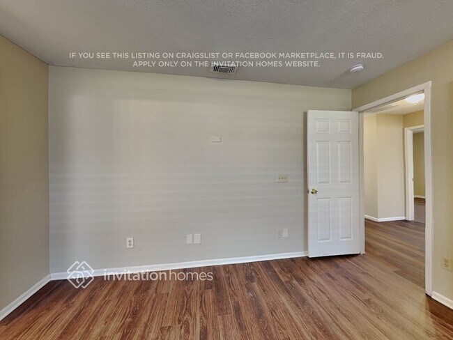 Building Photo - 1043 Burnett St