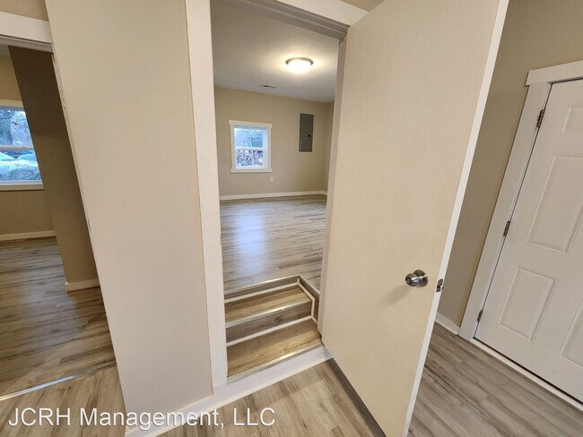 Building Photo - 3 br, 1 bath House - 2118 W Phelps
