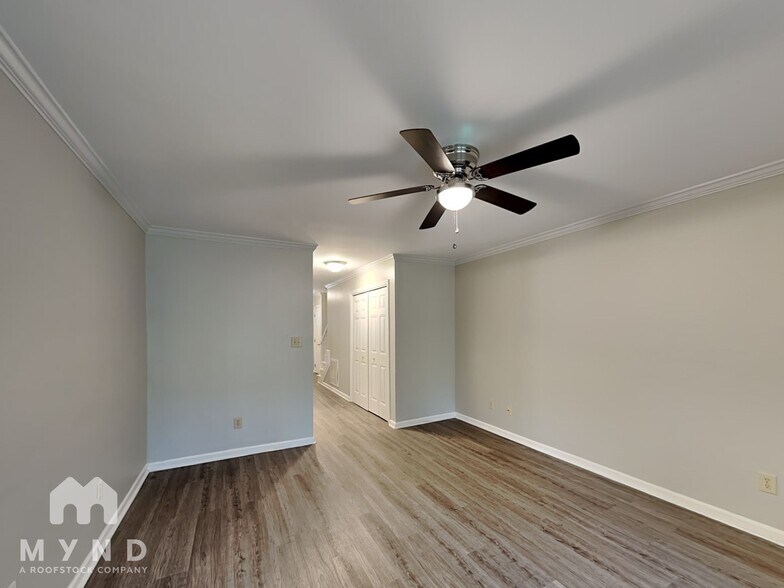 Building Photo - 2745 Sterling Park Dr