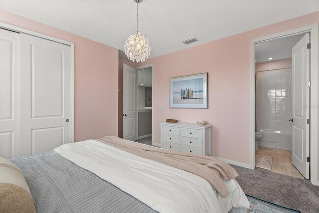 Building Photo - 15360 Isla Palma Ln