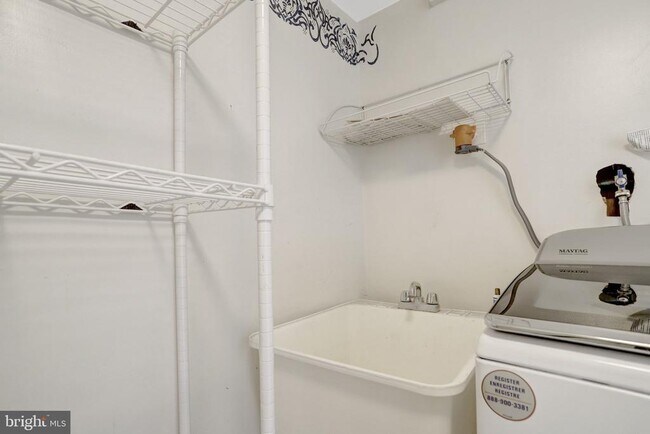 Building Photo - 8070 Powderbrook Ln