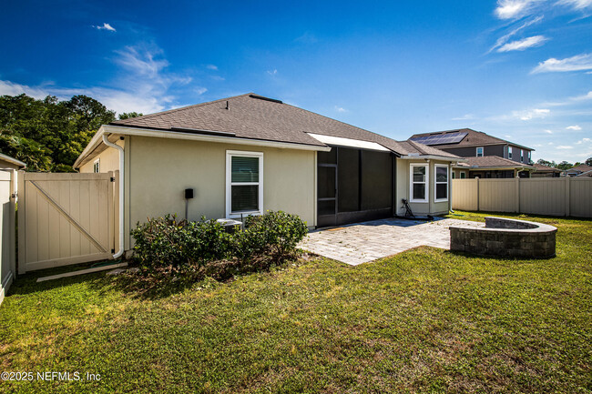 Building Photo - 319 Northside Dr S