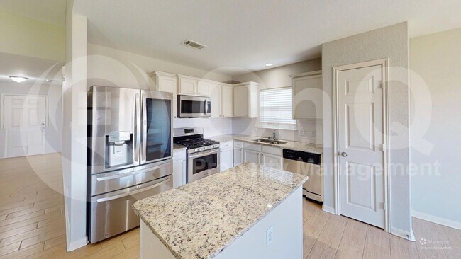 Building Photo - 10012 Quail Glen Dr