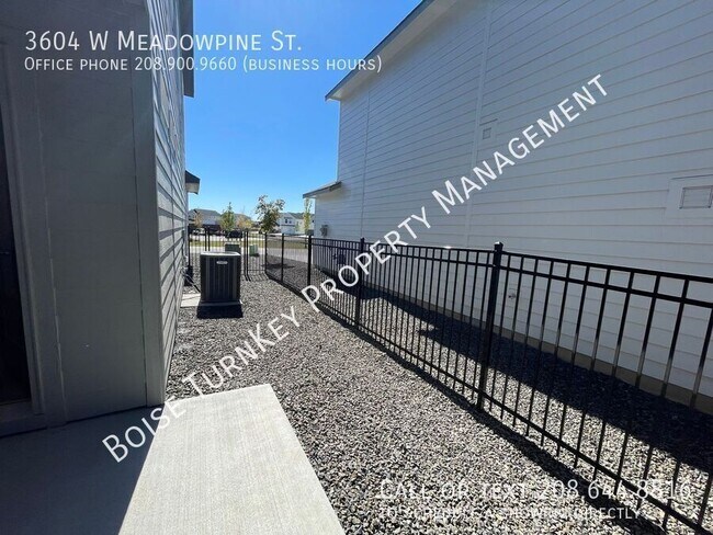 Building Photo - 3604 W Meadowpine St