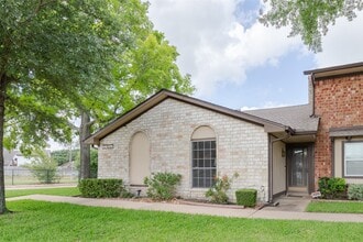 Building Photo - 11776 S Kirkwood Rd