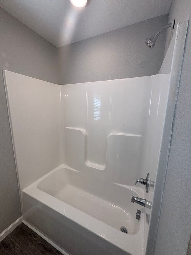 Building Photo - Beautiful 3BR/2BA Home in Peaceful Sevierv...