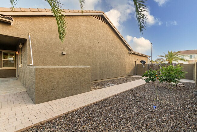 Building Photo - 3132 E Athena Ct