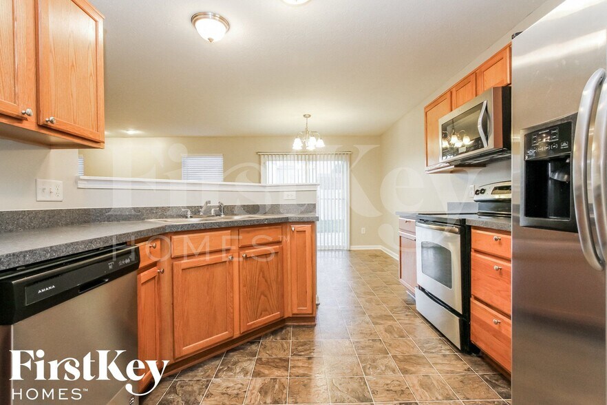 Building Photo - 8126 Oakley Ln