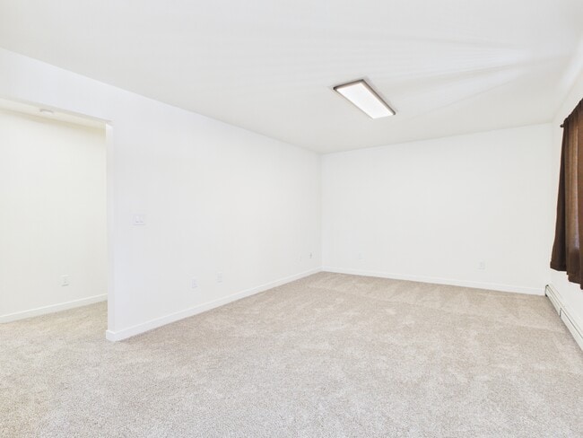 Building Photo - 3712 Swenson Ave