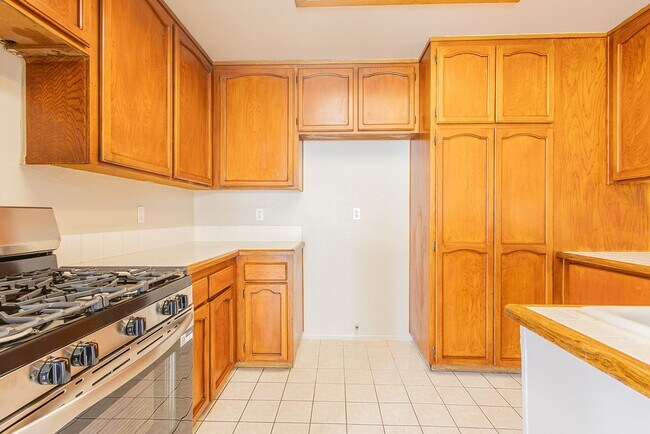 Building Photo - Spacious Single-Story 3-Bedroom Condo with Private Patio and 2-Car Garage
