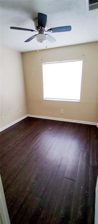 Building Photo - 9525 Lake Park Dr