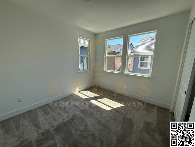 Building Photo - 495 Fortuni Ct