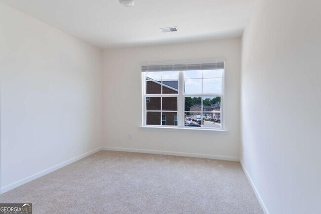 Building Photo - 2187 Foley Pk St