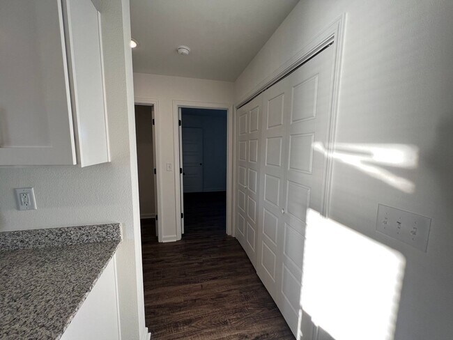 Building Photo - New Beginnings Start with AMRR: 3 Bedroom ready for move in!