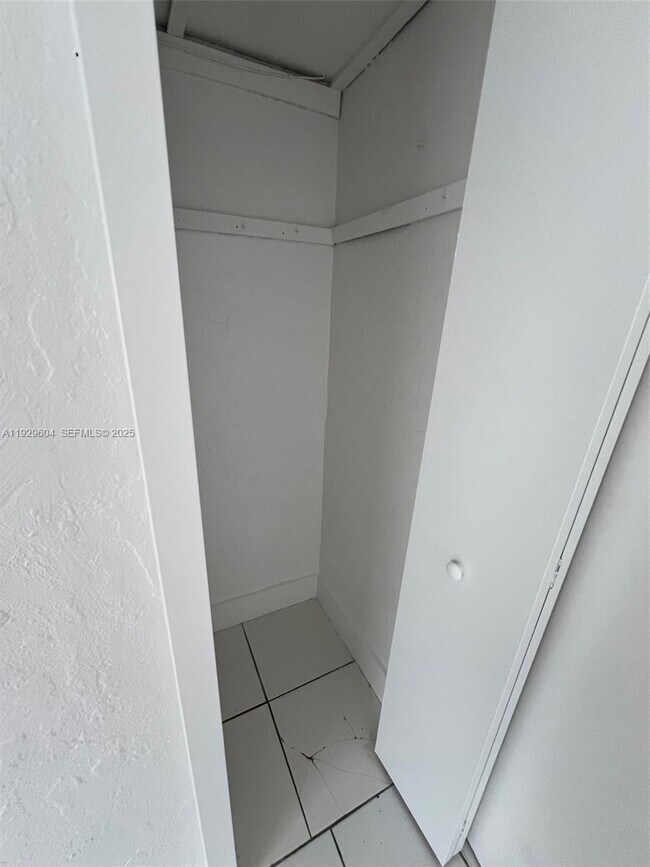 Building Photo - 1948 Fillmore St