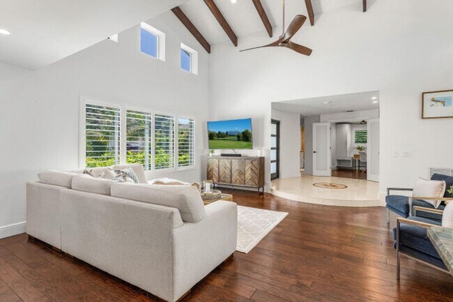 Building Photo - 6130 Ridge Ln