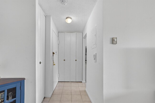 Building Photo - 130 Colonial Pkwy