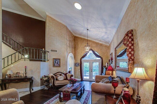 Building Photo - 2201 E Tahitian Way