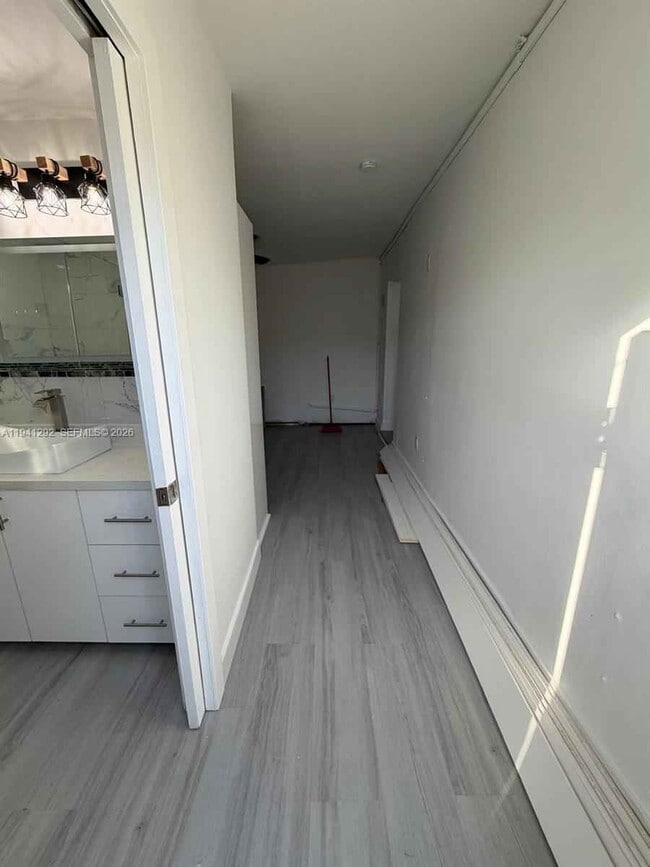 Building Photo - Southwest 96th Avenue, Miami, FL 33165 - 3 BR 2 BA single-family home