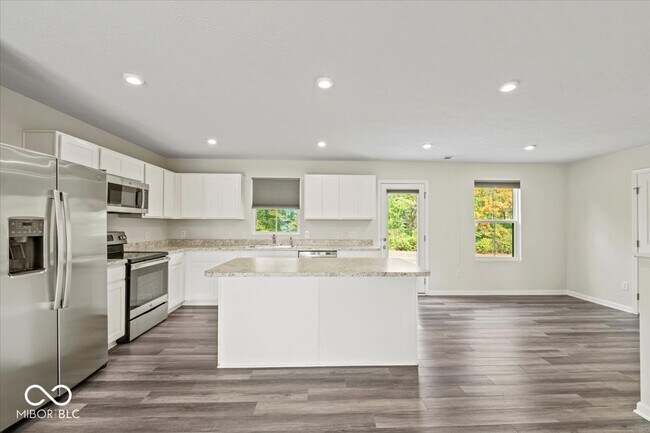 Primary Photo - 3068 Thorpe St