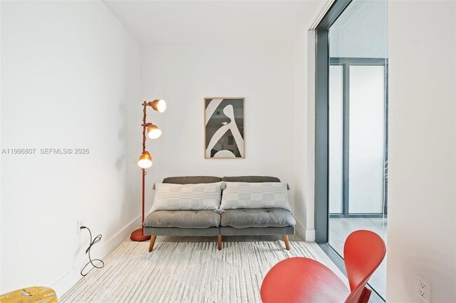 Building Photo - 121 NE 34th St