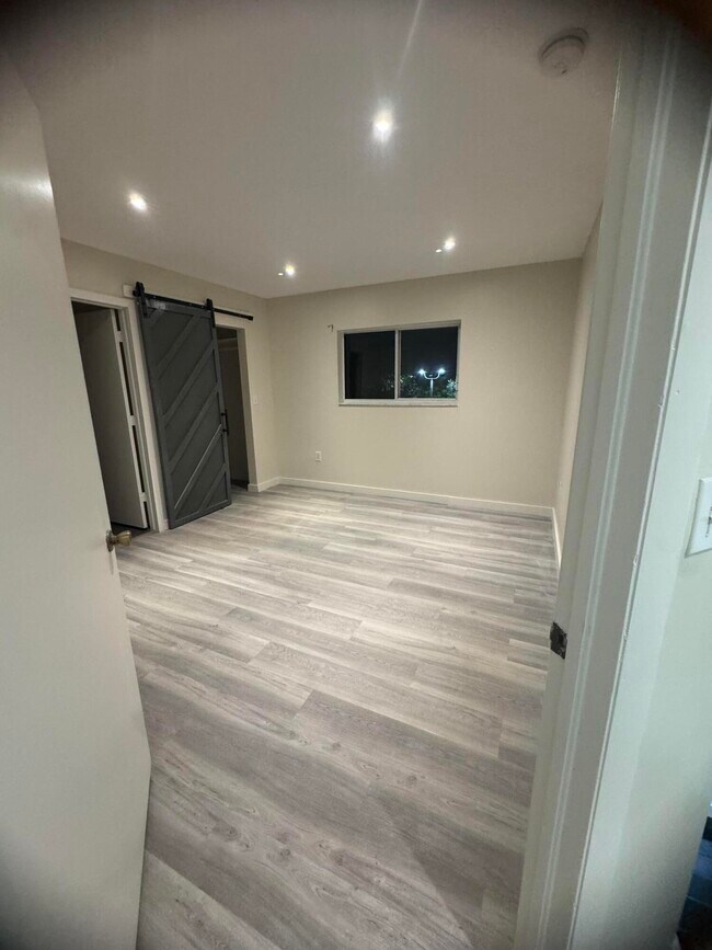 Building Photo - 20818 San Simeon Way